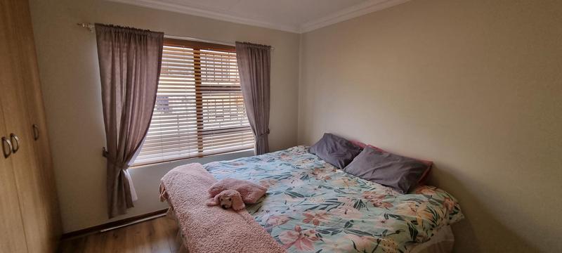 3 Bedroom Property for Sale in Fraaiuitsig Western Cape